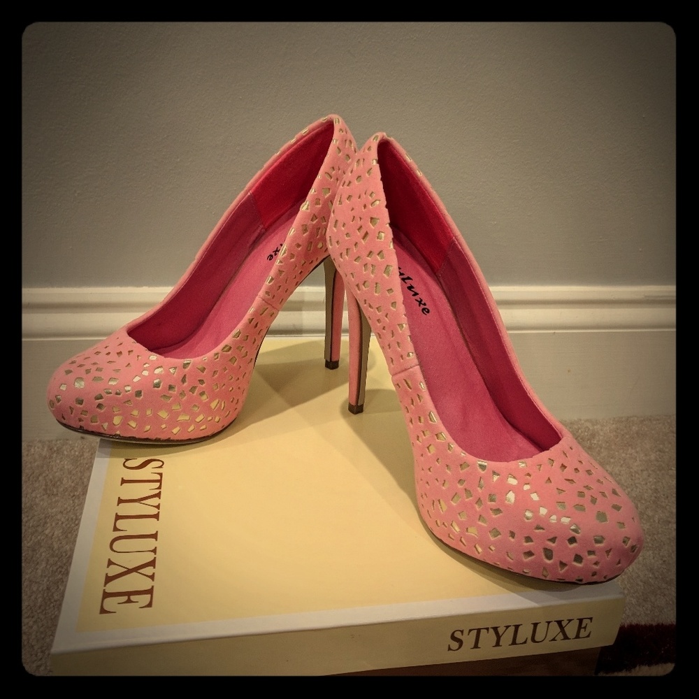 New Styluxe Pink Heels 7.5